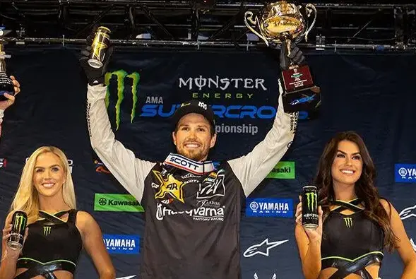 Rj Hampshire Partnership With Keen's Buildings